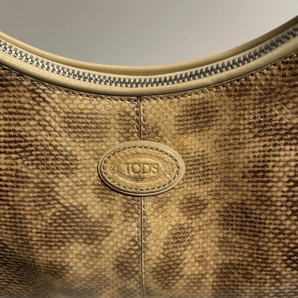 Authentic Vintage Tods Like New Python Shoulder B… - image 2